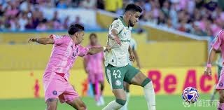 鲍尔17+5+5曼20分 黄蜂9人上双狂胜爵士55分