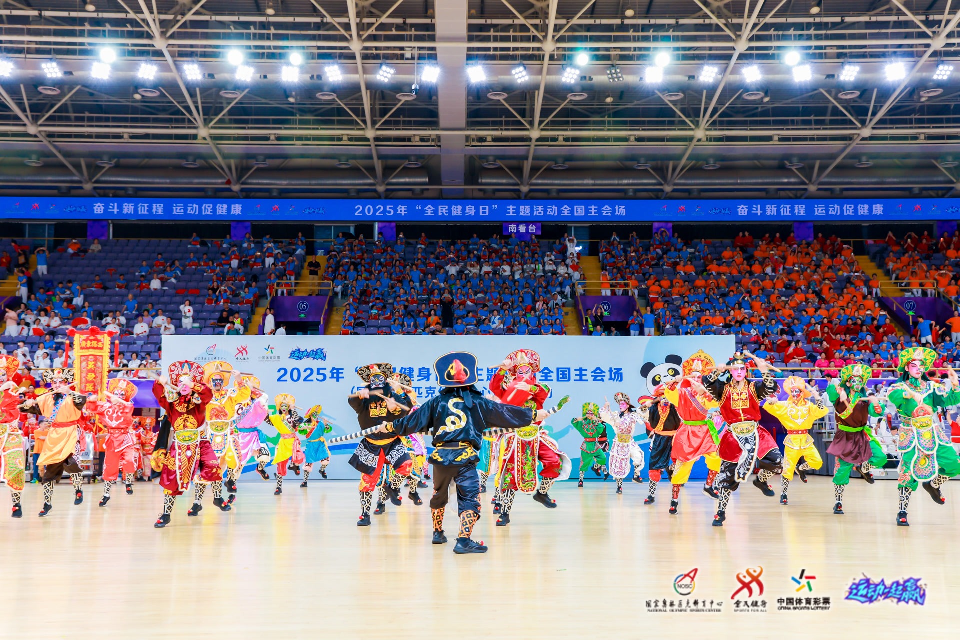 记者：阿隆索未进更衣室，卡瓦哈尔批裁判反被回呛是荒谬借口